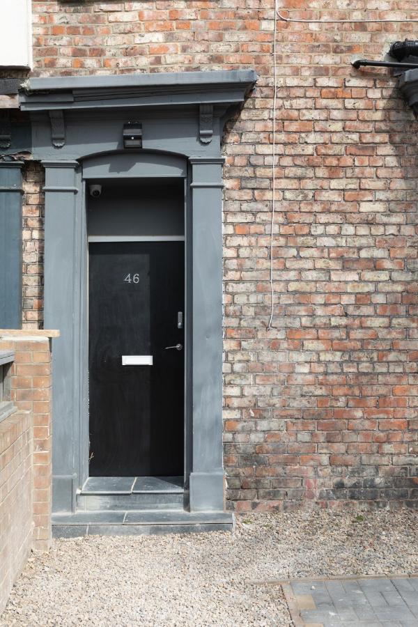 Town Centre Free Parking And Wi-fi Apartment